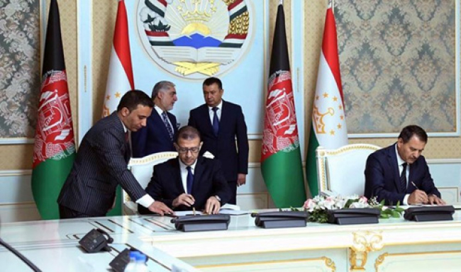 افغانستان و تاجکستان دو موافقتنامه همکارى را به امضا رساندند